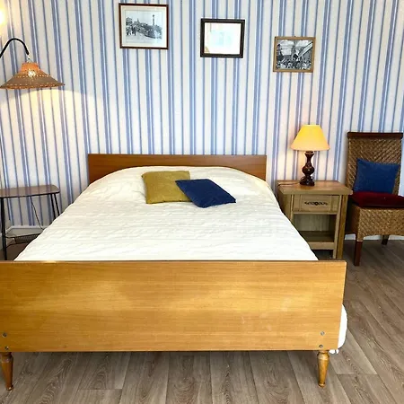 Semesterbostad Maison A 350m Avec Jardin Sud Et Wifi A - Fr-1-368-437 Trégastel